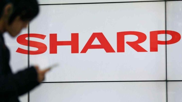 Сотрудничество с Apple позволило Sharp увеличить чистую прибыль почти в четыре раза