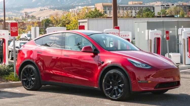 Очередное подорожание подняло стоимость базовой Tesla Model 3 до $40 тыс.